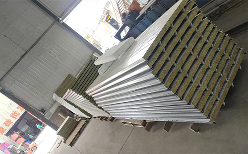 泽库彩钢夹芯板